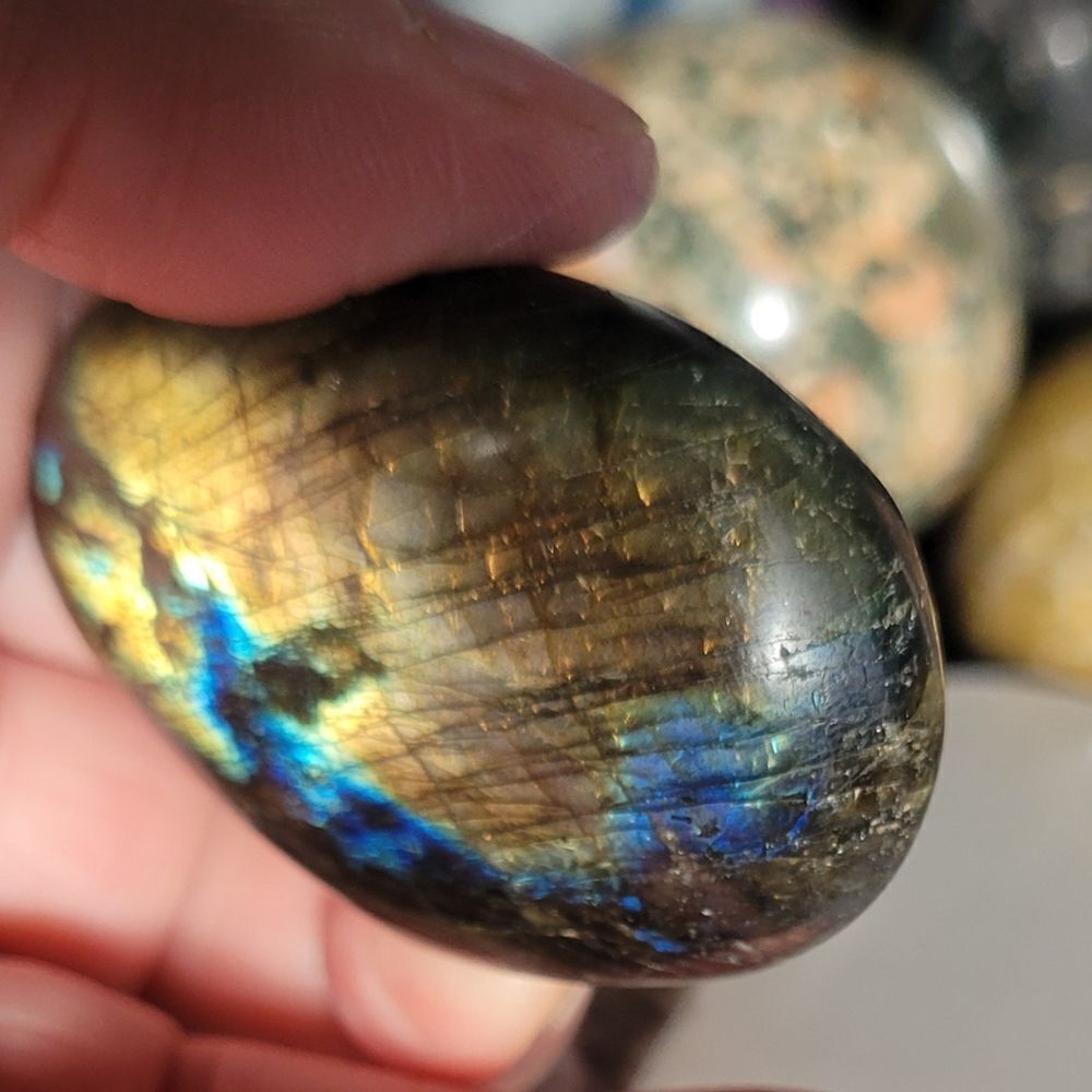 LabradoriteāPalmāStoneā - Picture 9 of 14